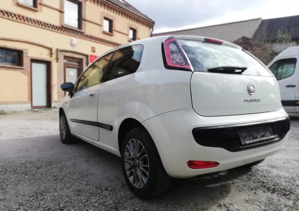 Fiat Punto cena 14600 przebieg: 163000, rok produkcji 2011 z Wrocław małe 106